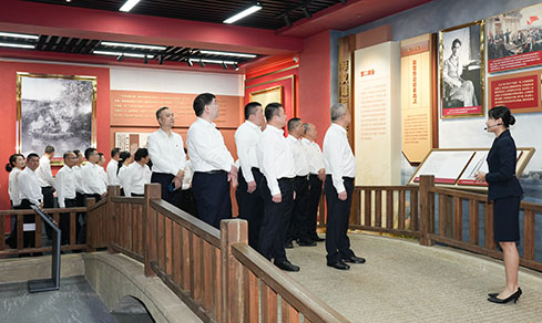 “賡續(xù)紅色血脈 踐行實干擔當” <br>參觀葉劍英紀念館與故居